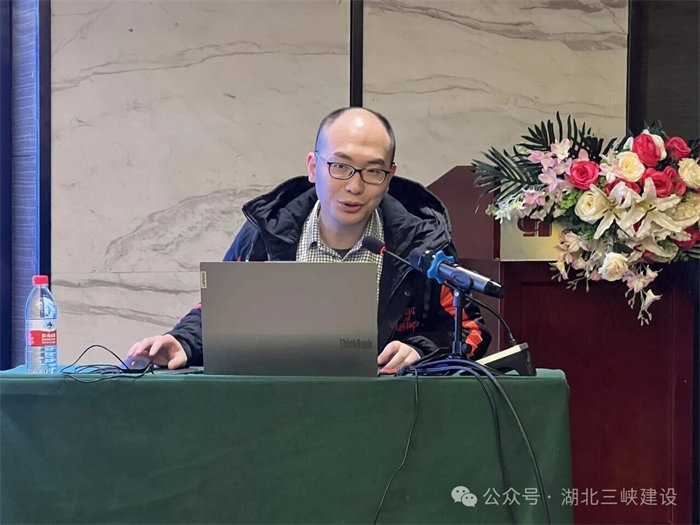 香港六宝盒宝典资料大全